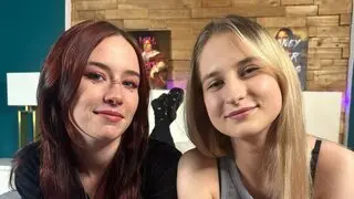 HarrietAndPeace's live cam